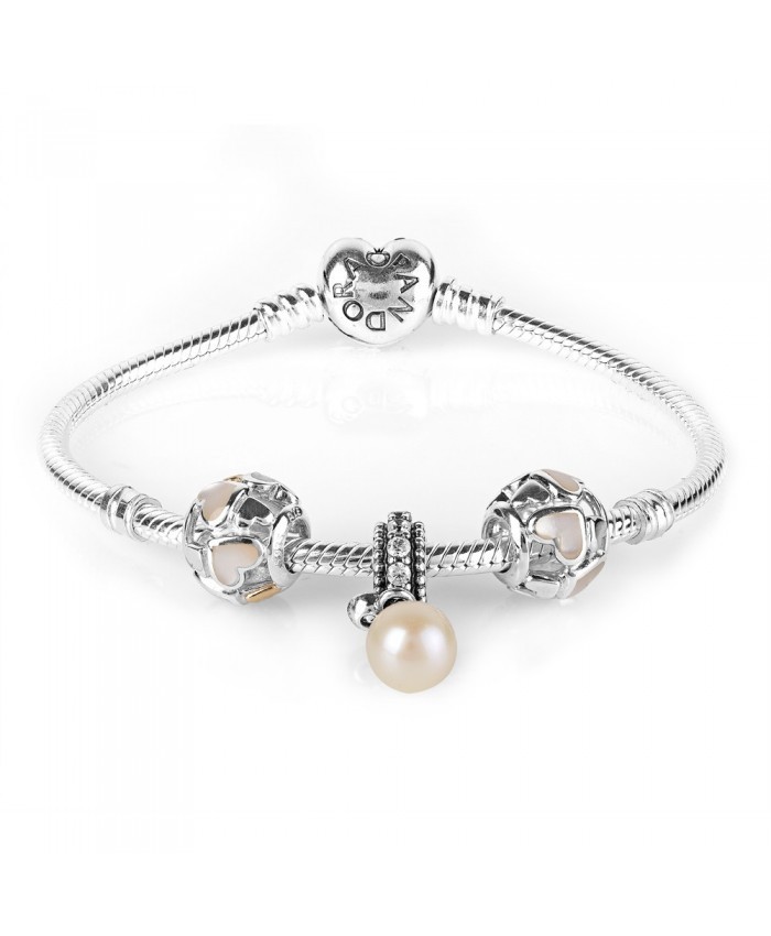 Pandora Luminous Hearts Complete Bracelet Cb591